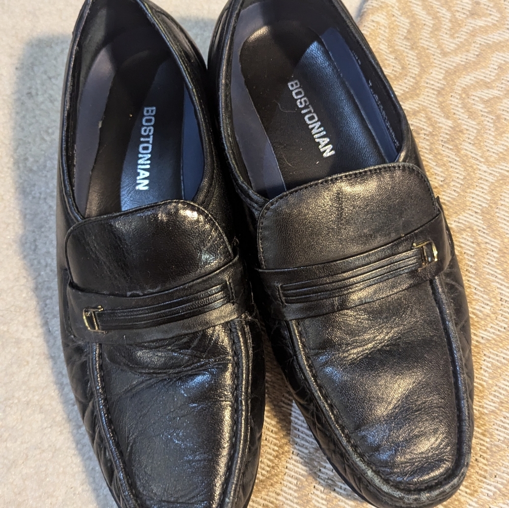 Men's Bostonian Size 9.5 dress shoe black